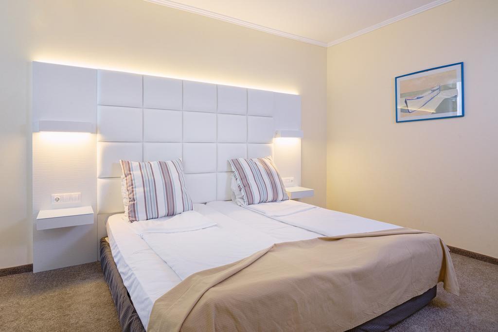 Hotel Perla Beach Club Приморско Номер фото