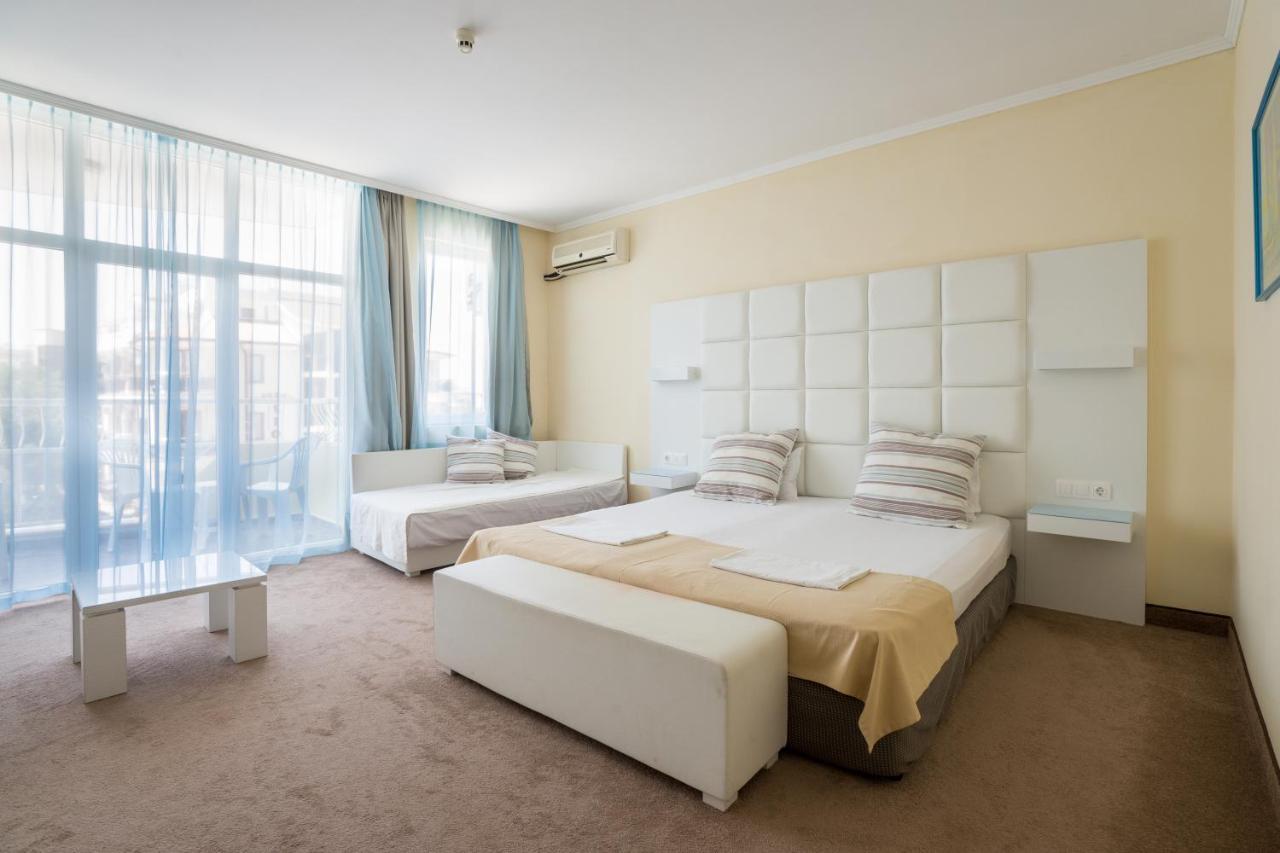 Hotel Perla Beach Club Приморско Экстерьер фото