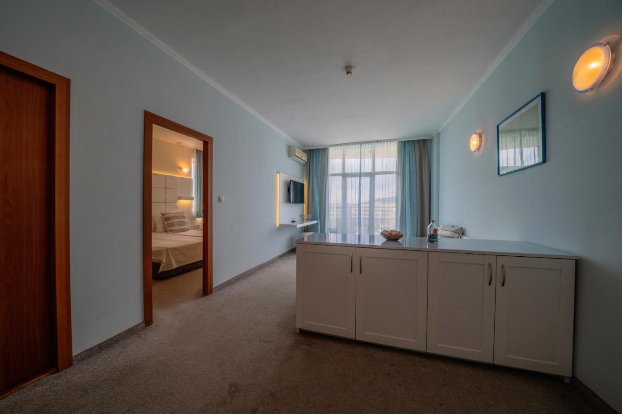 Hotel Perla Beach Club Приморско Экстерьер фото